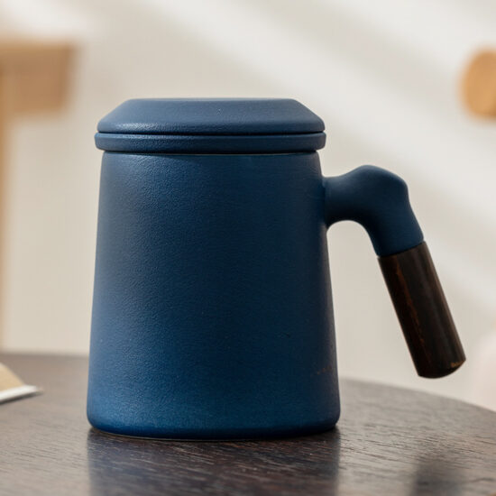 Ceramic Tea Mug with Filter – Personalized Office Cup with Infuser