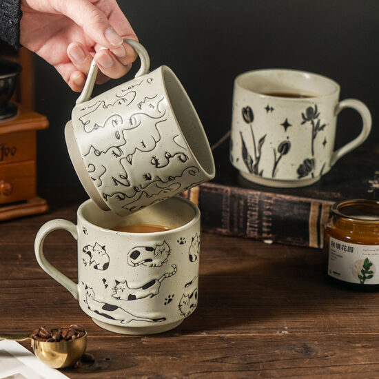 Vintage Ceramic Coffee Mug with Lid – Couple Gift Cup for Office or Home