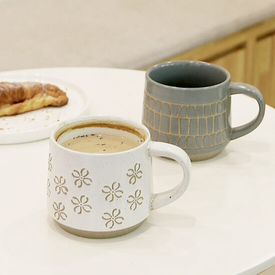 Chinese-style hand-painted ceramic coffee mug