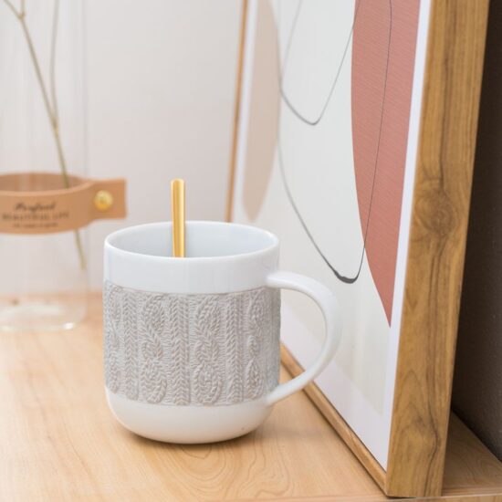 Chinese-style hand-painted ceramic coffee mug