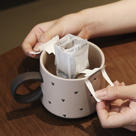 TikTok-style ink splash ceramic mug with large handle
