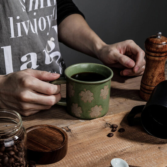 TikTok-style ink splash ceramic mug with large handle